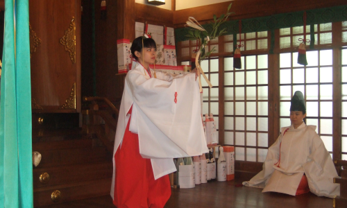 二宮神社　本殿